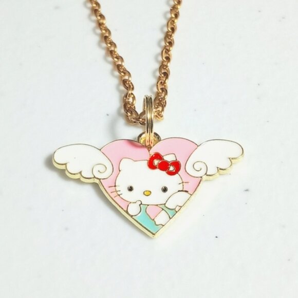 Hello Kitty Angel Heart Gold Plated Pendant Necklace New - Picture 1 of 4